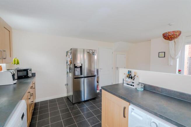 5, Hinges Road, Bloxwich, Walsall, WS3 2LL (10).jp