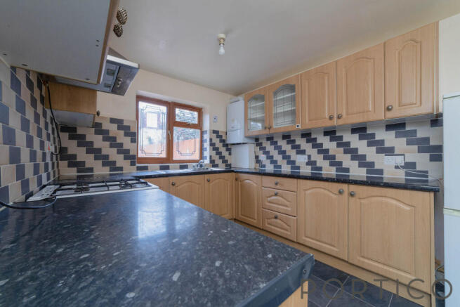 Kitchen (2)