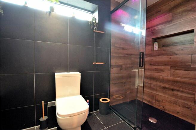 Annexe - Bathroom
