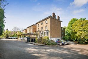3, Glasfryn House, Roxeth Hill, Harrow HA2 0LD