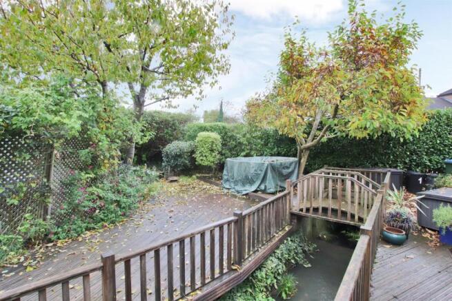 Front Garden Area.jpg