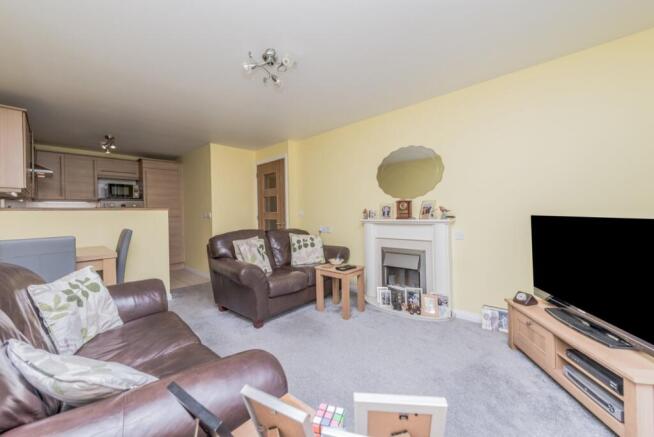 1 bed Flat for sale Image 4