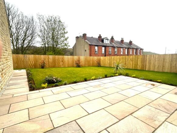 4 bed Detached for sale Image 11