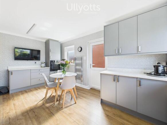 3 bed Detached Bungalow for sale Image 5