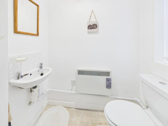 Heath Road, Holmewood, S42 photo 4