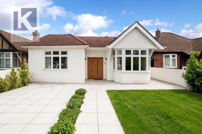 The Warren, Worcester Park - KT4 7DL