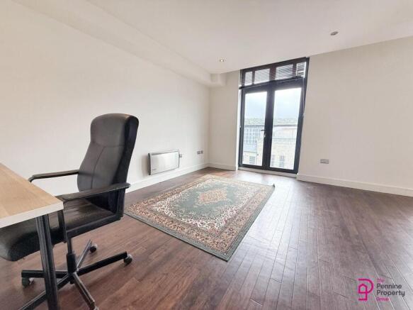 2 bed Apartment to rent Image 4