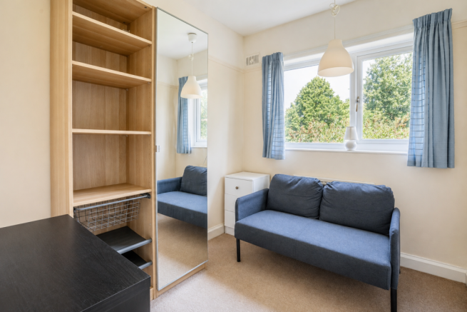 4 bed Semi-Detached for sale Image 10