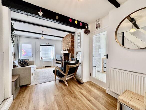Character Cottage, Wycombe Lane photo 4