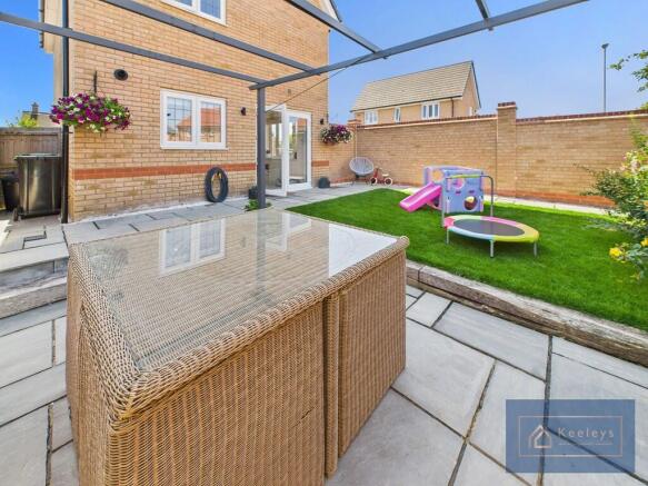 Buttercup Close, Isleham, Ely photo 4