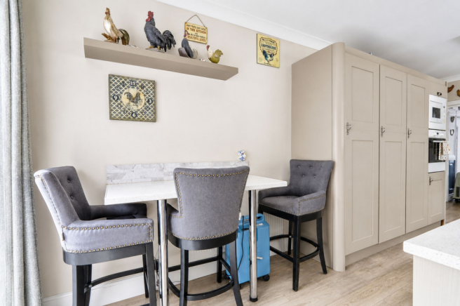3 bed Semi-Detached for sale Image 11