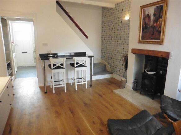 Dining room (rear)
