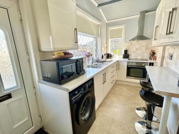 2 bed Detached Bungalow for sale Image 10