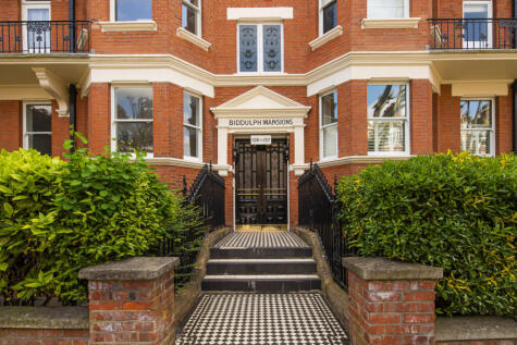Elgin Avenue, London, W9