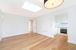 89 95 Lizmans Terrace, Earl's Court Road, London W8 6EF