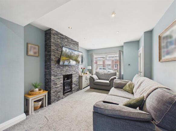 3 bed Terraced for sale Image 5