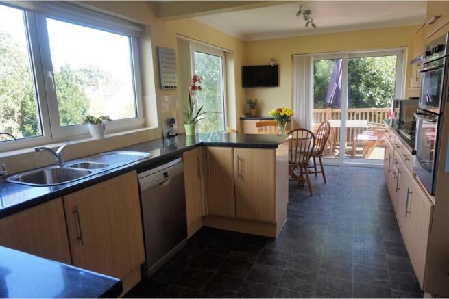 Kitchen / Breakfast