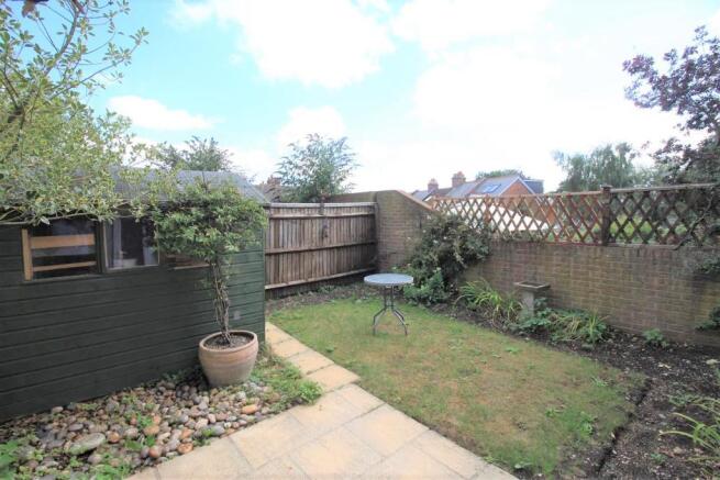 garden 21 a.jpg