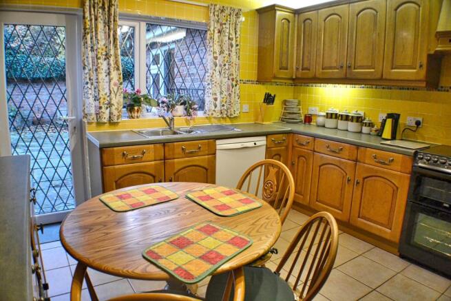 Kitchen / Breakfast
