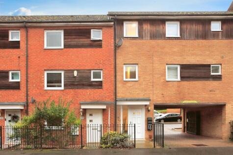 Brickstead Road, Hampton Centre, Peterborough