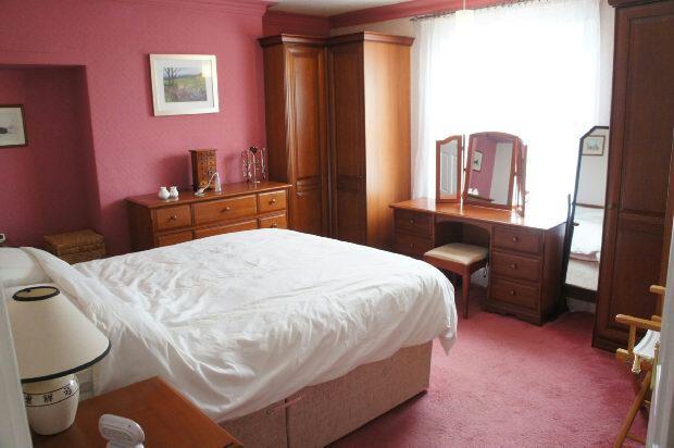 BEDROOM 1 FRONT