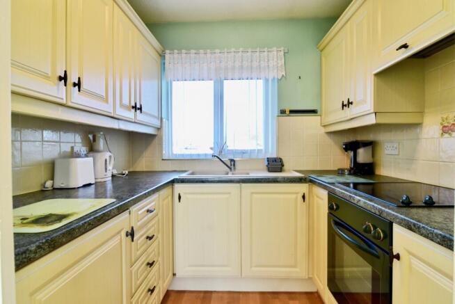 2 bed Bungalow for sale Image 7