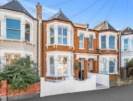81, Buchanan Gardens, London NW10 5AB