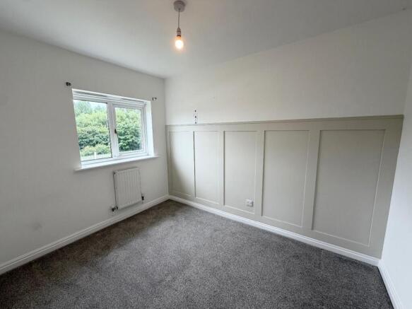 3 bed Semi-Detached to rent Image 5