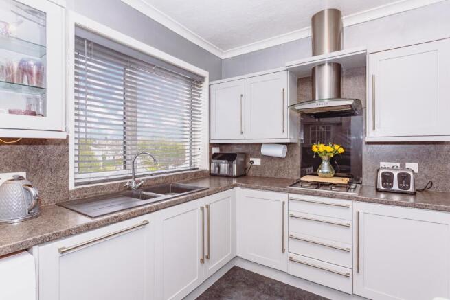 Dine-In Kitchen