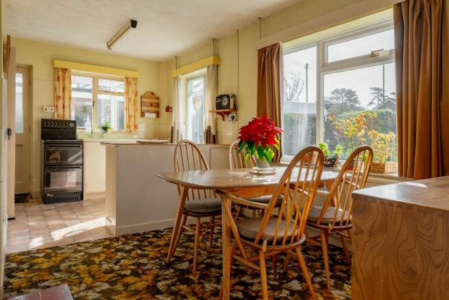 Kitchen dining room