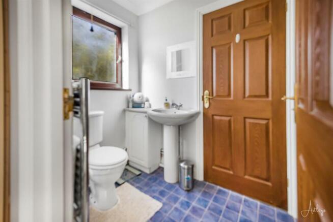 Jack & Jill shower room