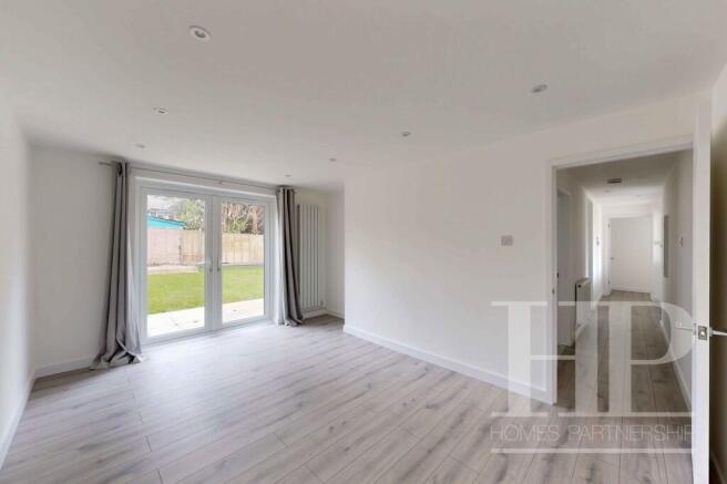 Lounge/dining room