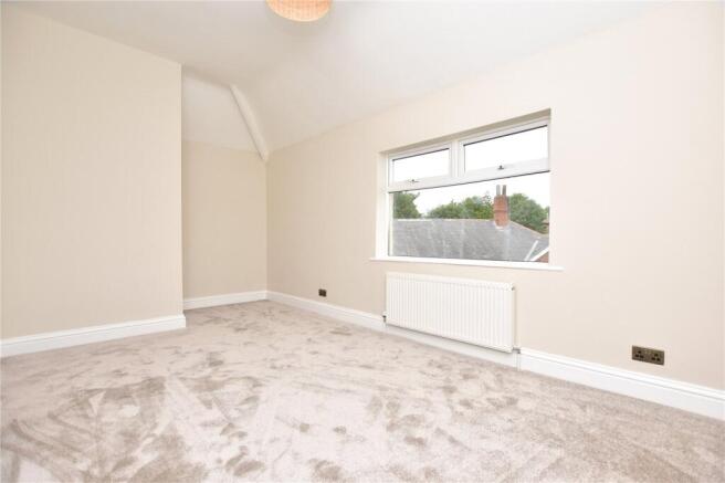 2 bed Semi-Detached for sale Image 10