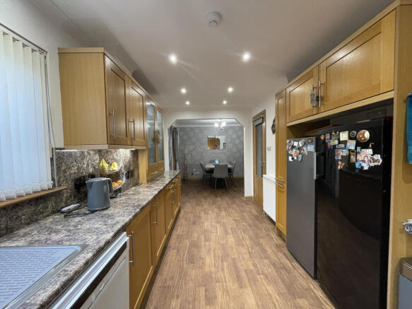 Kitchen c.JPG