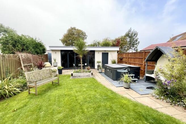 Garden room