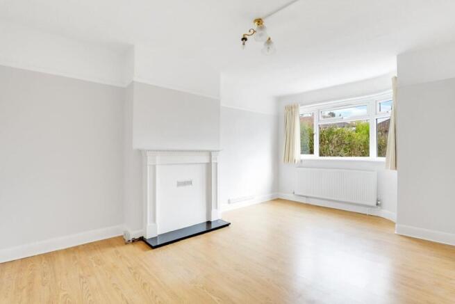 10-79b3JHPropWorld - 82 Meadowview Road - 2-medium