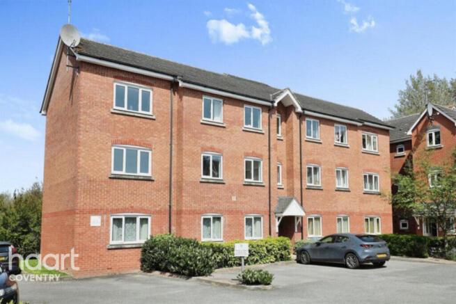 2-bed flat on Harbourne Close, Kenilworth, £150,000