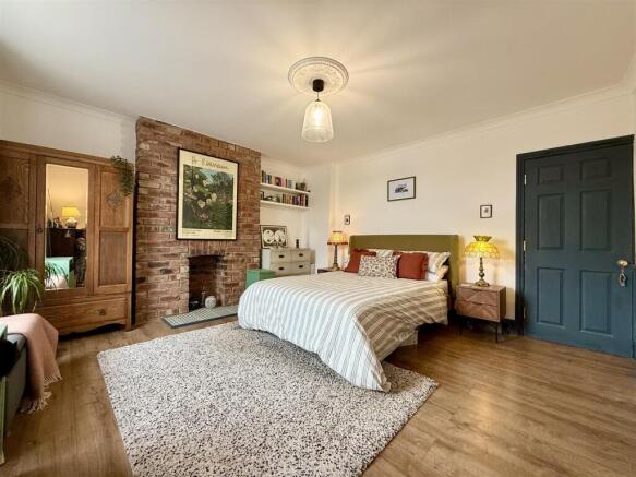 2 bed Terraced for sale Image 12