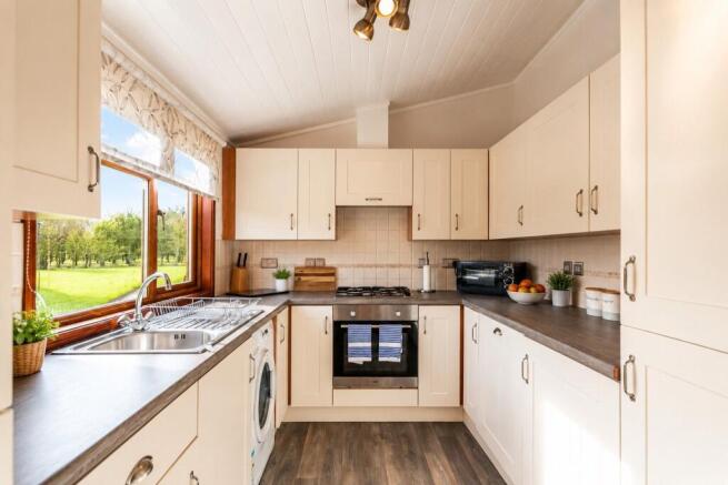 2 bed Lodge for sale Image 6