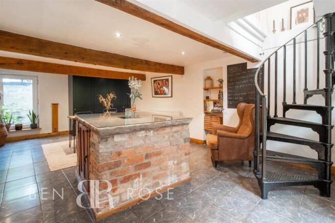 Kitchen/Dining Room