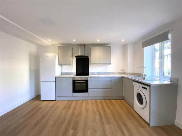 KITCHEN.jpeg