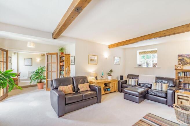 4 bed House for sale Image 5