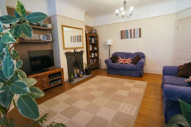 2nd Photo of Lounge