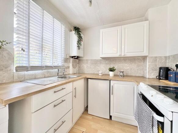 Rhuddlan Close, Shenley Church End, MK5 photo 5