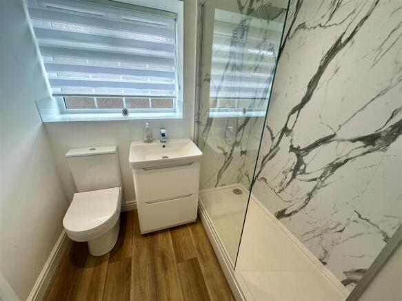 2 bed Semi-Detached Bungalow for sale Image 12