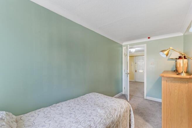 2 bed Retirement Property for sale Image 11