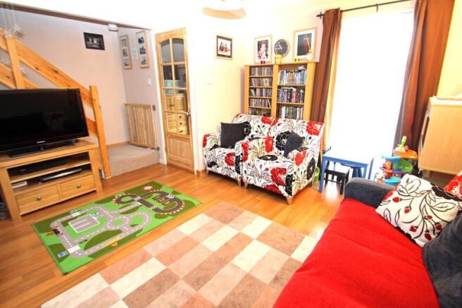 17 Woodvill Road living room final