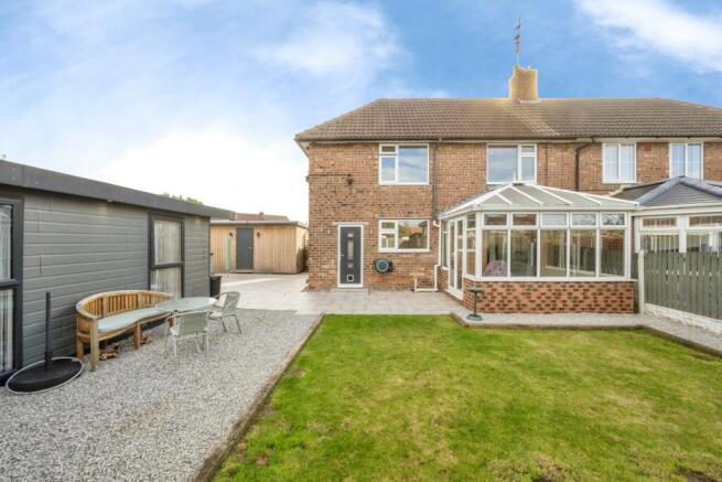 3 bed Semi-Detached for sale Image 12