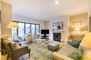 Flat 6, 22, Redcliffe Square, London SW10 9JY