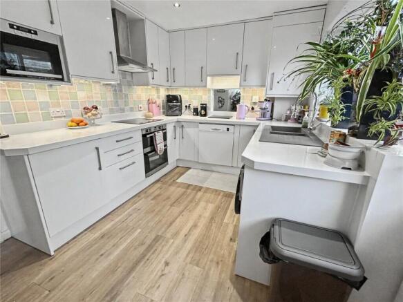 3 bed Detached for sale Image 3